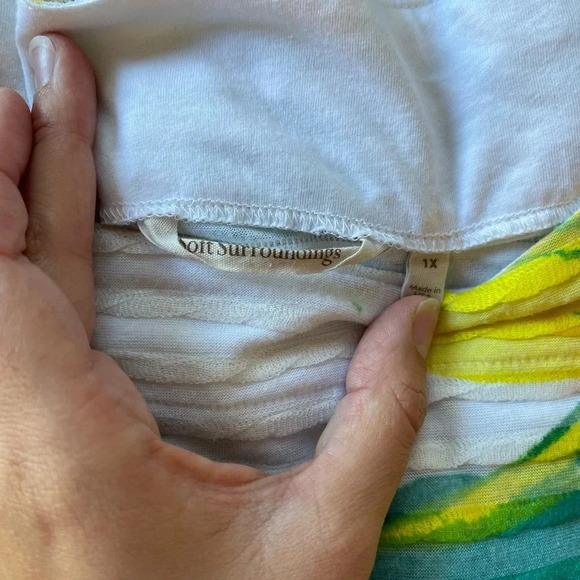 Soft Surroundings Top Womens XL Yellow Green Floral Tunic Tropical Textured - Picture 3 of 10